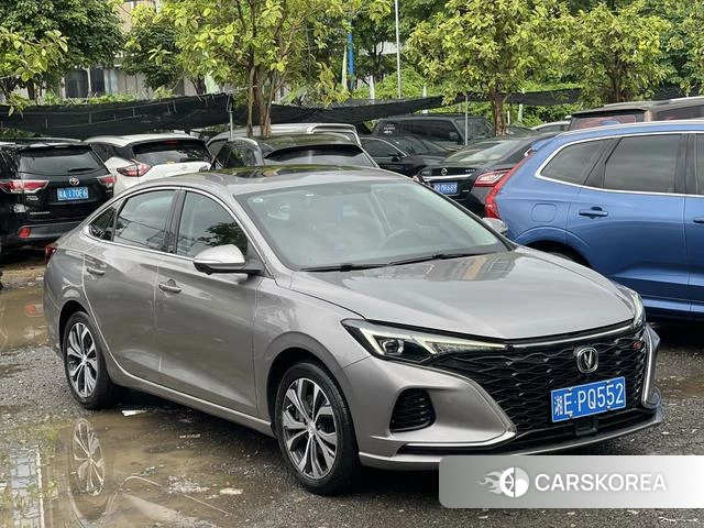 Chang'an Yidong 2021 Темно-серый из Китая