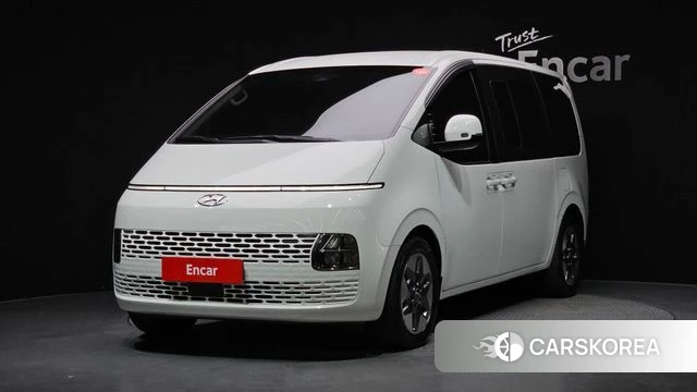 Hyundai Staria 2022 Белый из Кореи