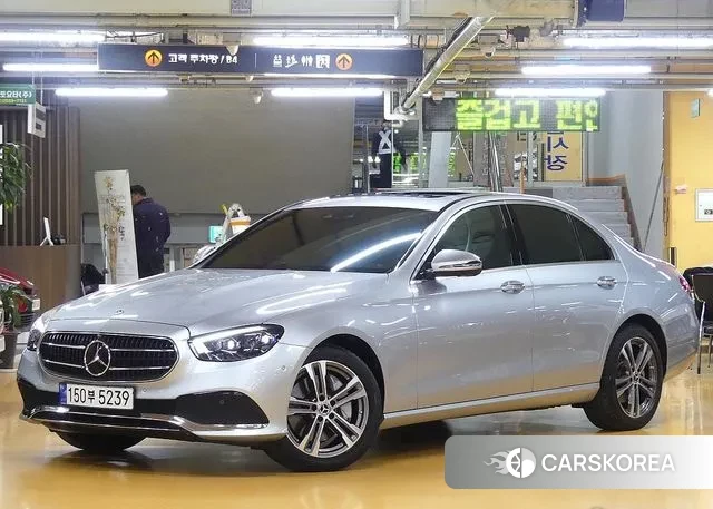 Mercedes-Benz E-Class W213 2022 Серебряный из Кореи