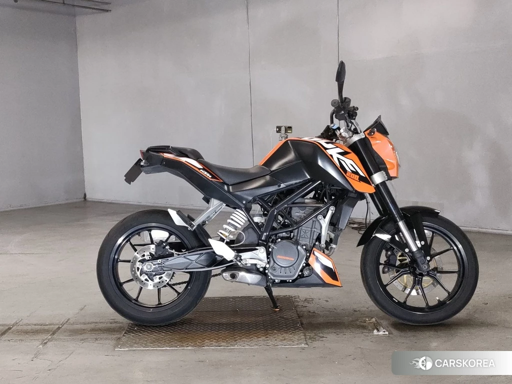 Проданный KTM 200 DUKE 2012 из Японии, фото 2