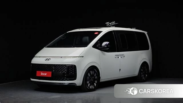 Hyundai Staria 2025 Белый из Кореи