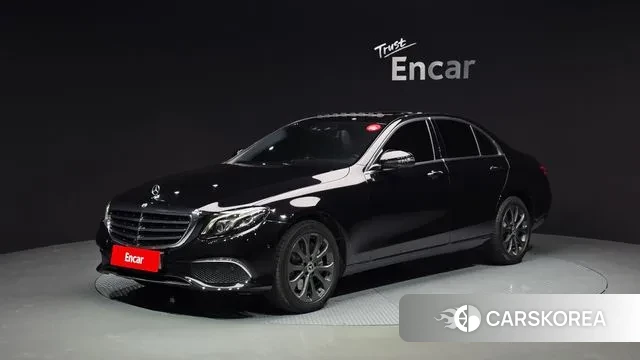 Mercedes-Benz E-Class W213 2018 Серый из Кореи