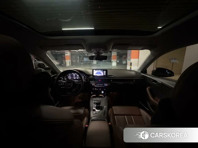Audi A5 2019 Темно-серый из Китая