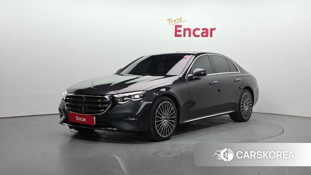 Mercedes-Benz E-Class W214 2024 Серый из Кореи