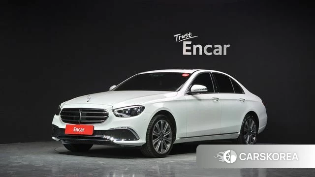 Mercedes-Benz E-Class W213 2023 Белый из Кореи