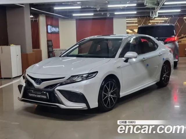 Toyota Camry (XV70) 2024 Белый из Кореи