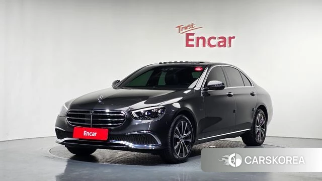Mercedes-Benz E-Class W213 2021 Серый из Кореи