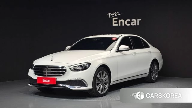 Mercedes-Benz E-Class W213 2023 Белый из Кореи