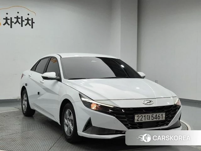 Hyundai Avante (CN7) 2021 Белый из Кореи