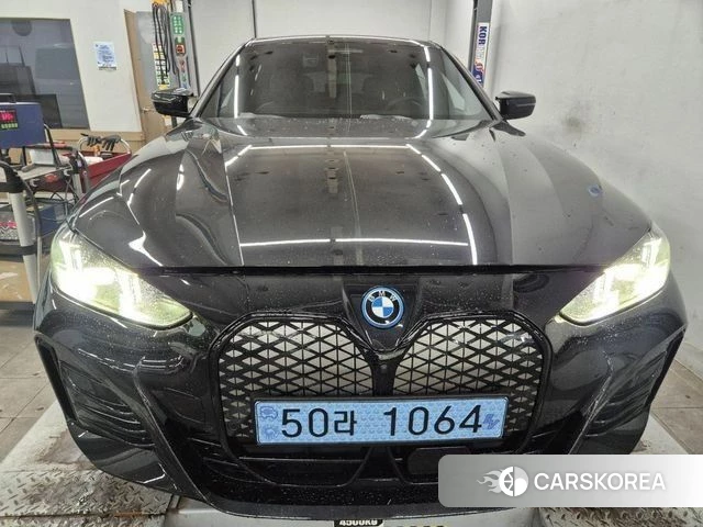 BMW i4 2025 Черный из Кореи