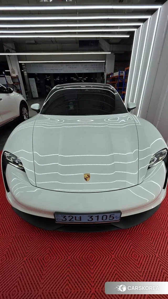 Porsche Taycan 2021 Белый из Кореи