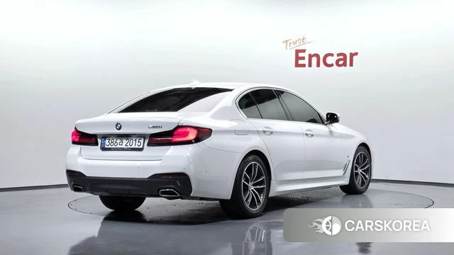 BMW 5 Series (G30) 2023 Белый из Кореи