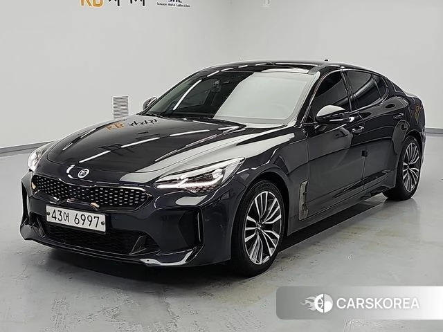 Kia Stinger 2018 Серый из Кореи