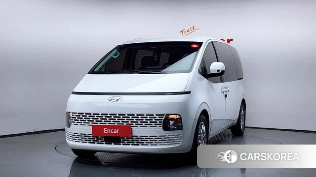Hyundai Staria 2022 Белый из Кореи