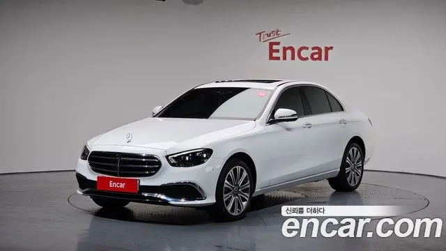 Mercedes-Benz E-Class W213 2023 Белый из Кореи