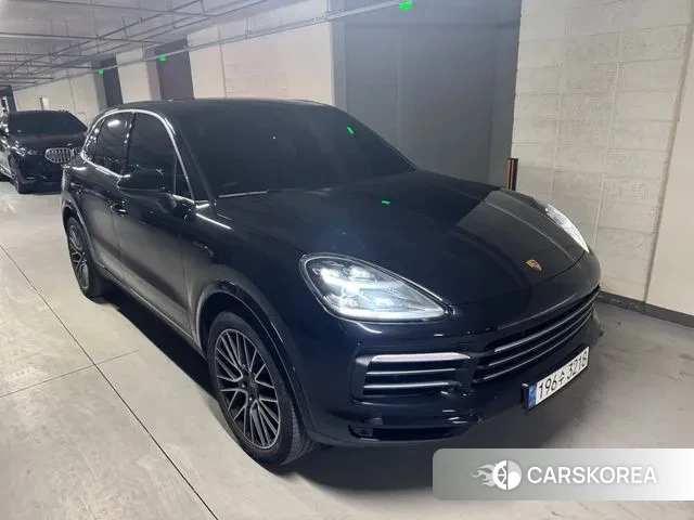 Porsche Cayenne (PO536) 2019 Черный из Кореи