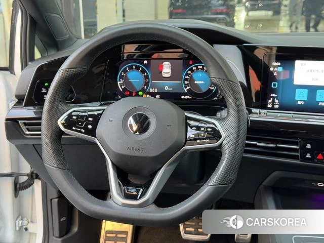 Volkswagen Golf 2024 Белый из Китая