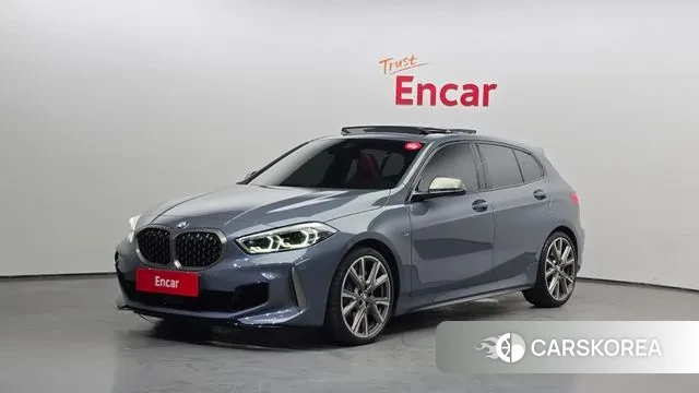 BMW 1 Series (F40) 2024 Небесно-голубой из Кореи