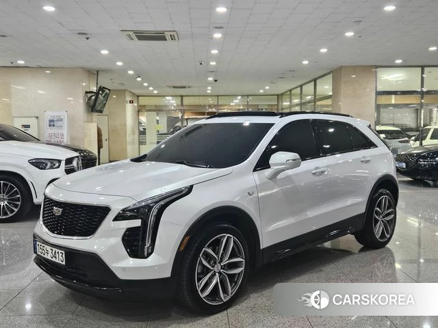 Cadillac XT4 2023 Белый из Кореи