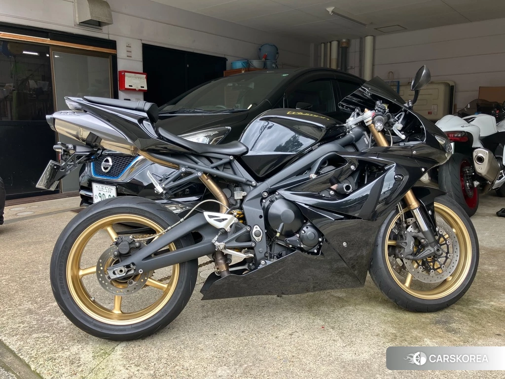 Проданный Triumph DAYTONA 675 2012 из Японии
