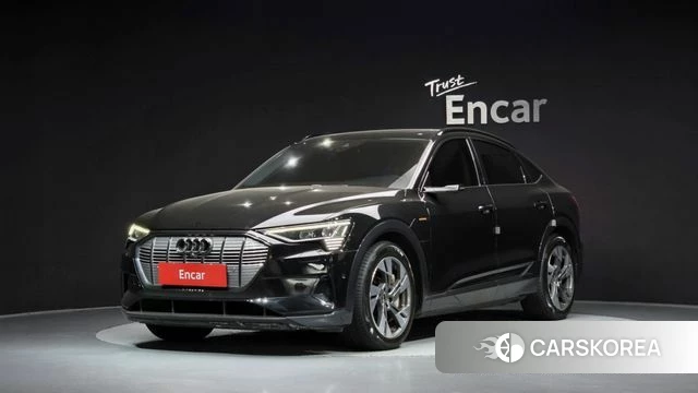 Audi e-Tron 2021 Черный из Кореи