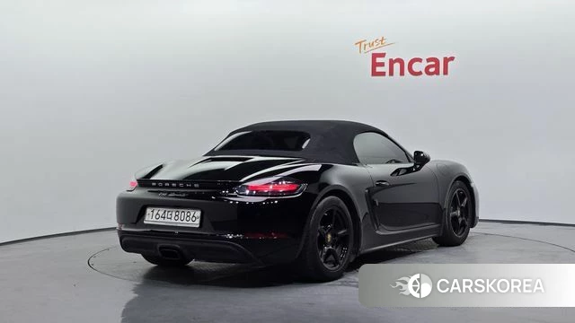 Porsche 718 Boxster 2020 Черный из Кореи