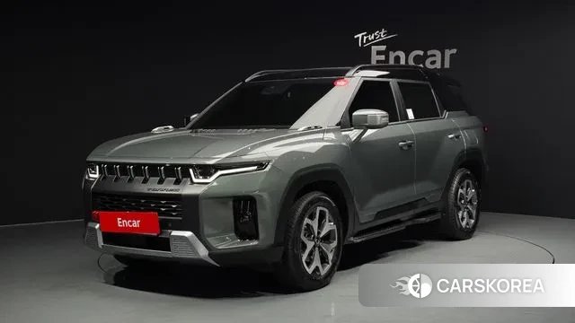 Ssangyong Torres 2023 Темно-зеленый из Кореи