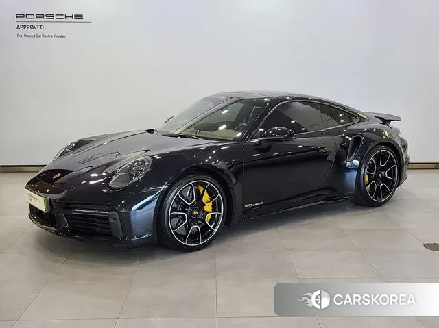 Porsche 911(992) 2023 Черный из Кореи