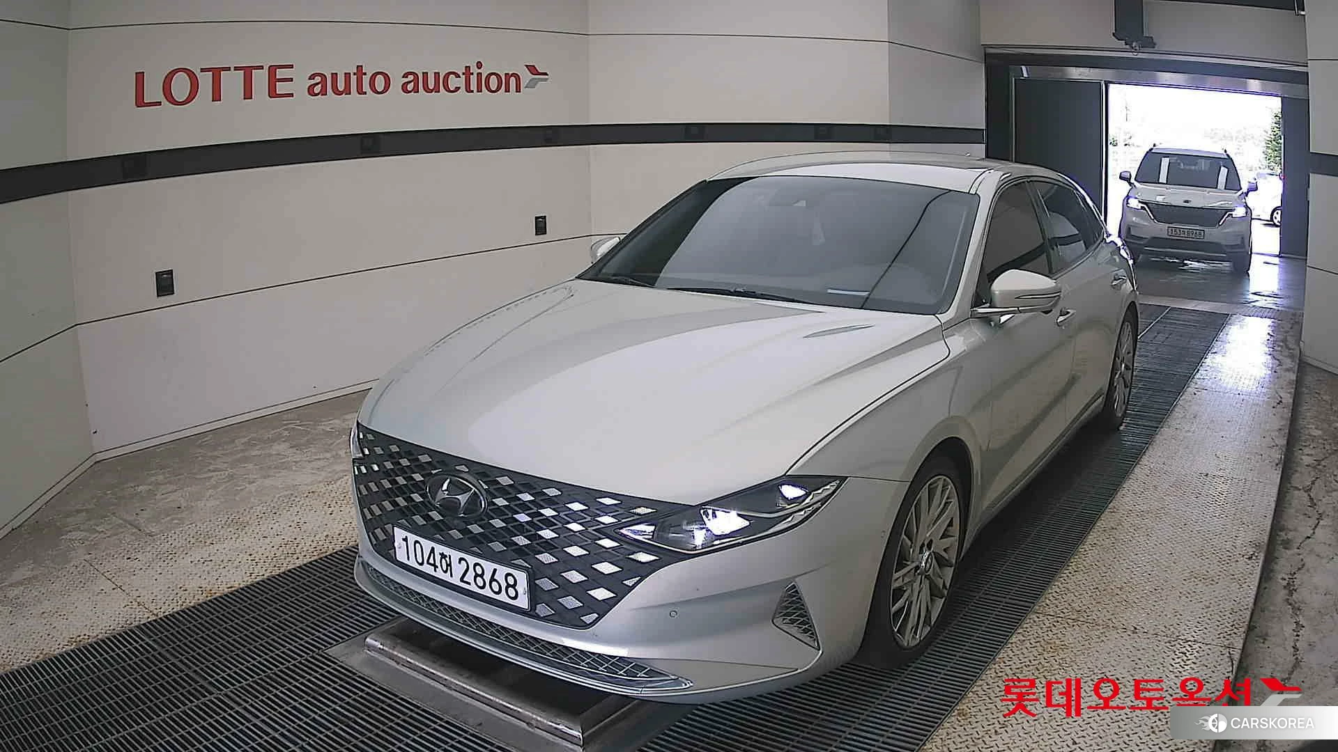 Hyundai Grandeur 2020 Glowingsilver из Кореи
