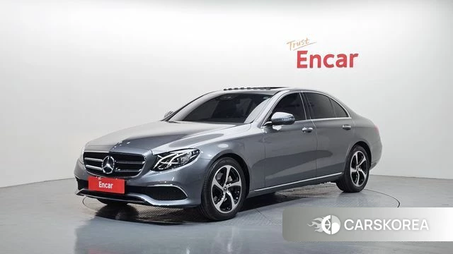 Mercedes-Benz E-Class W213 2019 Серый из Кореи