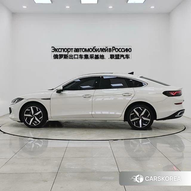 Volkswagen Lingdu 2022 Белый из Китая