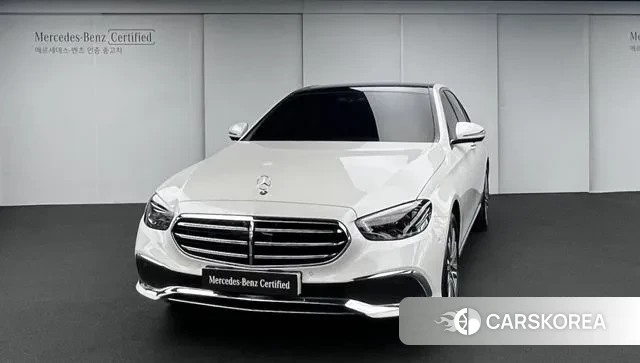 Mercedes-Benz E-Class W213 2023 Белый из Кореи