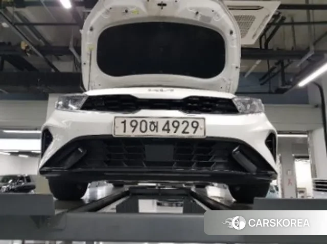 Kia The New K3 2nd generation 2021 Белый из Кореи