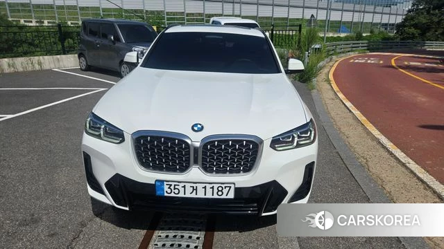 BMW X4 (G02) 2025 Белый из Кореи