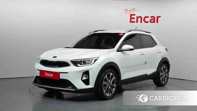 Kia Stonic 2018 Белый из Кореи