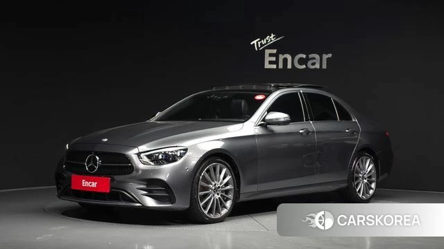 Mercedes-Benz E-Class W213 2022 Серый из Кореи