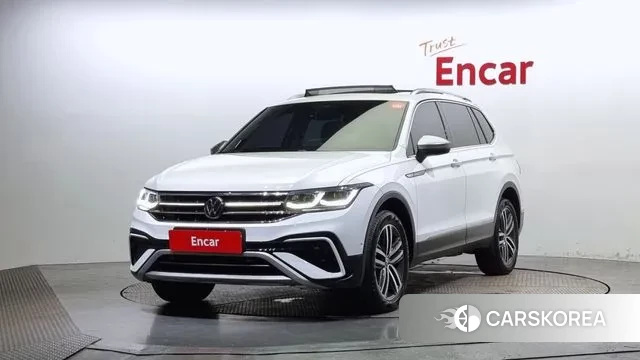 Volkswagen Tiguan Allspace 2023 Белый из Кореи