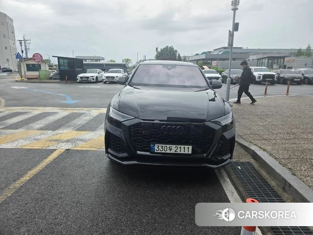Audi RSQ8 (4M) 2021 Черный из Кореи