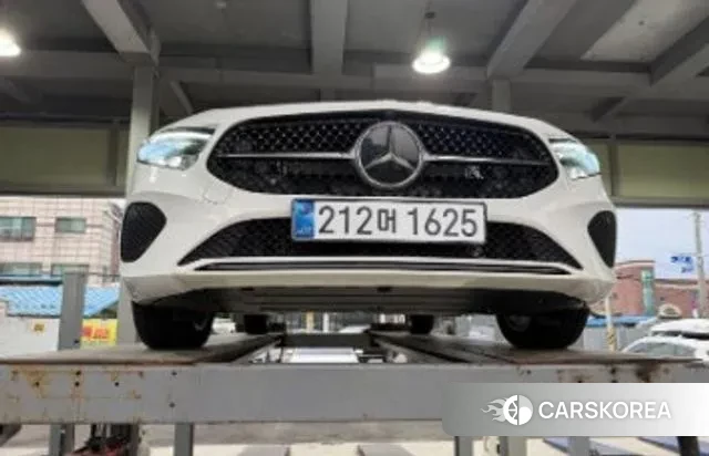 Mercedes-Benz A-Class W177 2025 Белый из Кореи