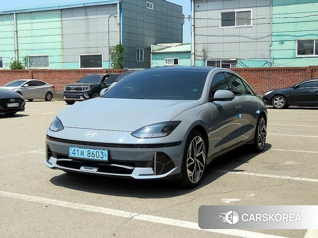 Hyundai Ionic 6 2023 Серебристо-серый из Кореи