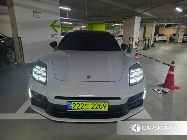 Porsche Panamera (976) 2025 Белый из Кореи