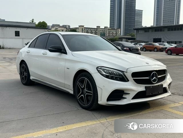 Mercedes-Benz Class C 2021 Белый из Китая