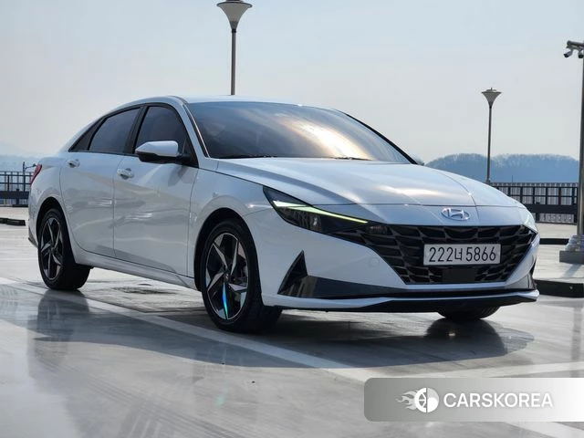 Hyundai Avante Hybrid (CN7) 2021 Белый из Кореи