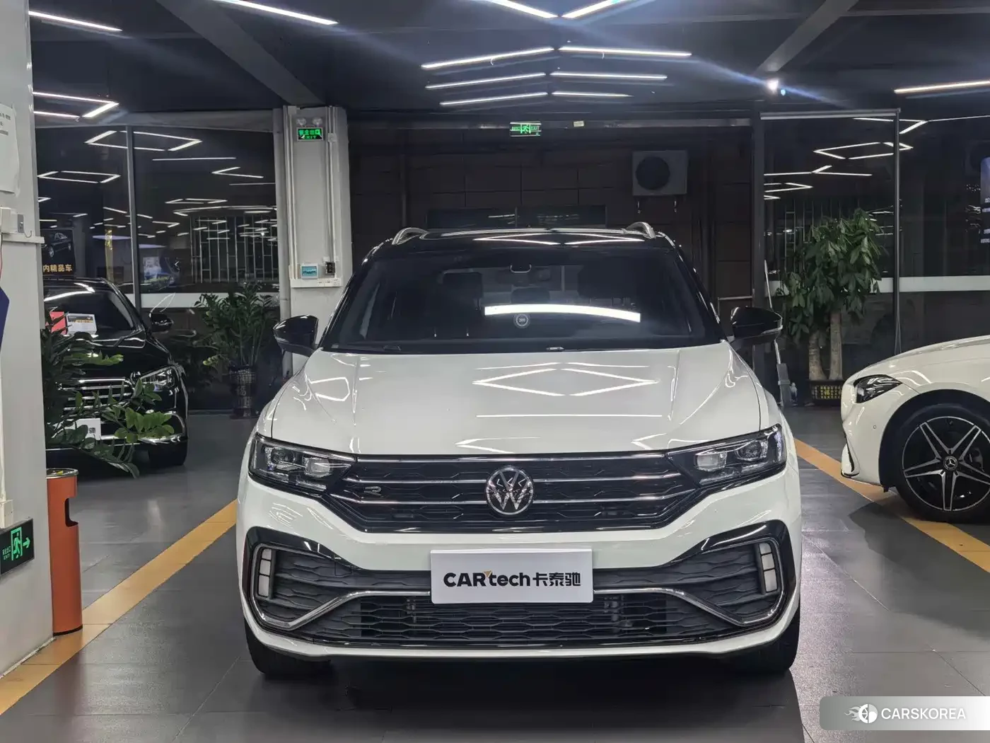 Volkswagen T-Roc 2023 Белый из Китая