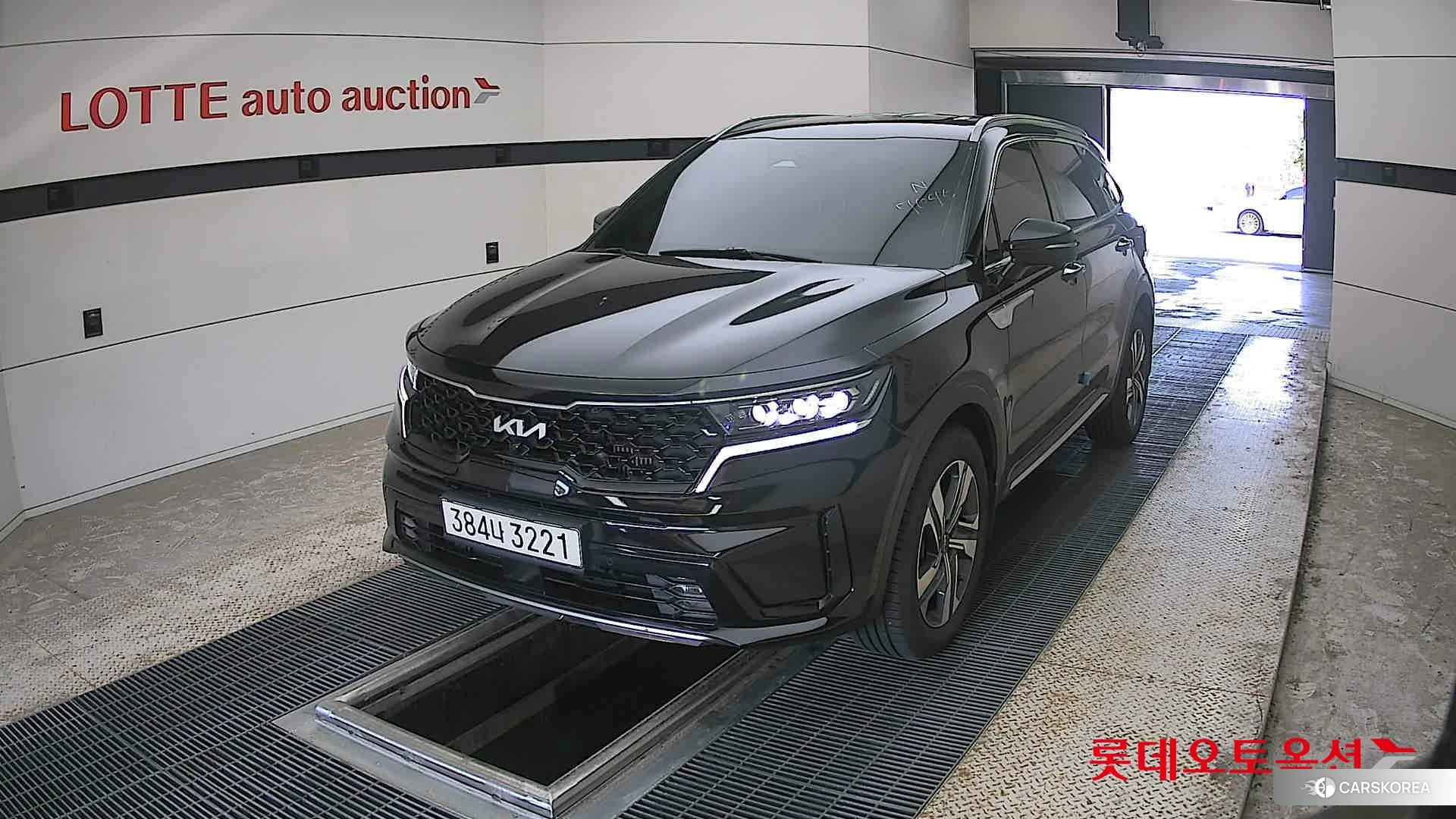 Kia Sorento Hybrid 2023 Черный из Кореи