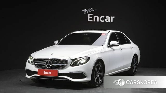 Mercedes-Benz E-Class W213 2020 Белый из Кореи