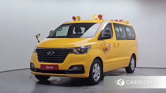 Hyundai The New Grand Starex 2021 Желтый из Кореи