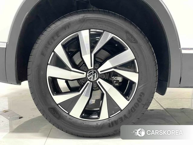 Volkswagen Tanyue 2022 Белый из Китая
