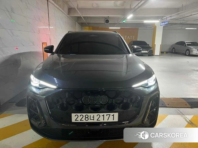 Audi Q5 (80A) 2025 Серый из Кореи