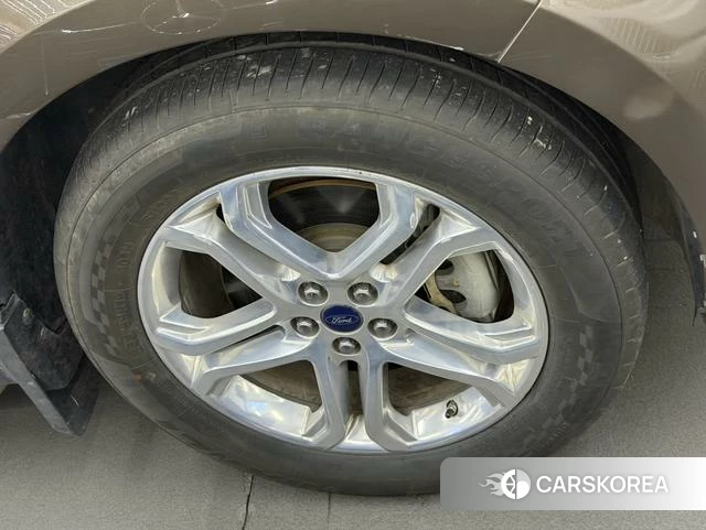 Ford Sharp World 2018 Коричневый из Китая